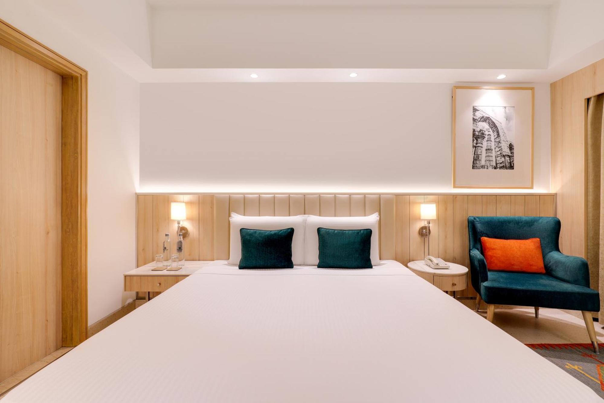 Lemon Tree Premier, Delhi Airport Hotel 5*
